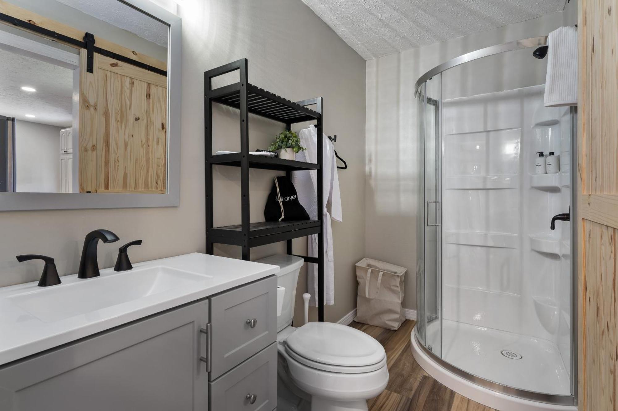 Spacious Cabin Near Hocking Hills And Caves With Hot Tub And Firepit Laurelville Eksteriør billede