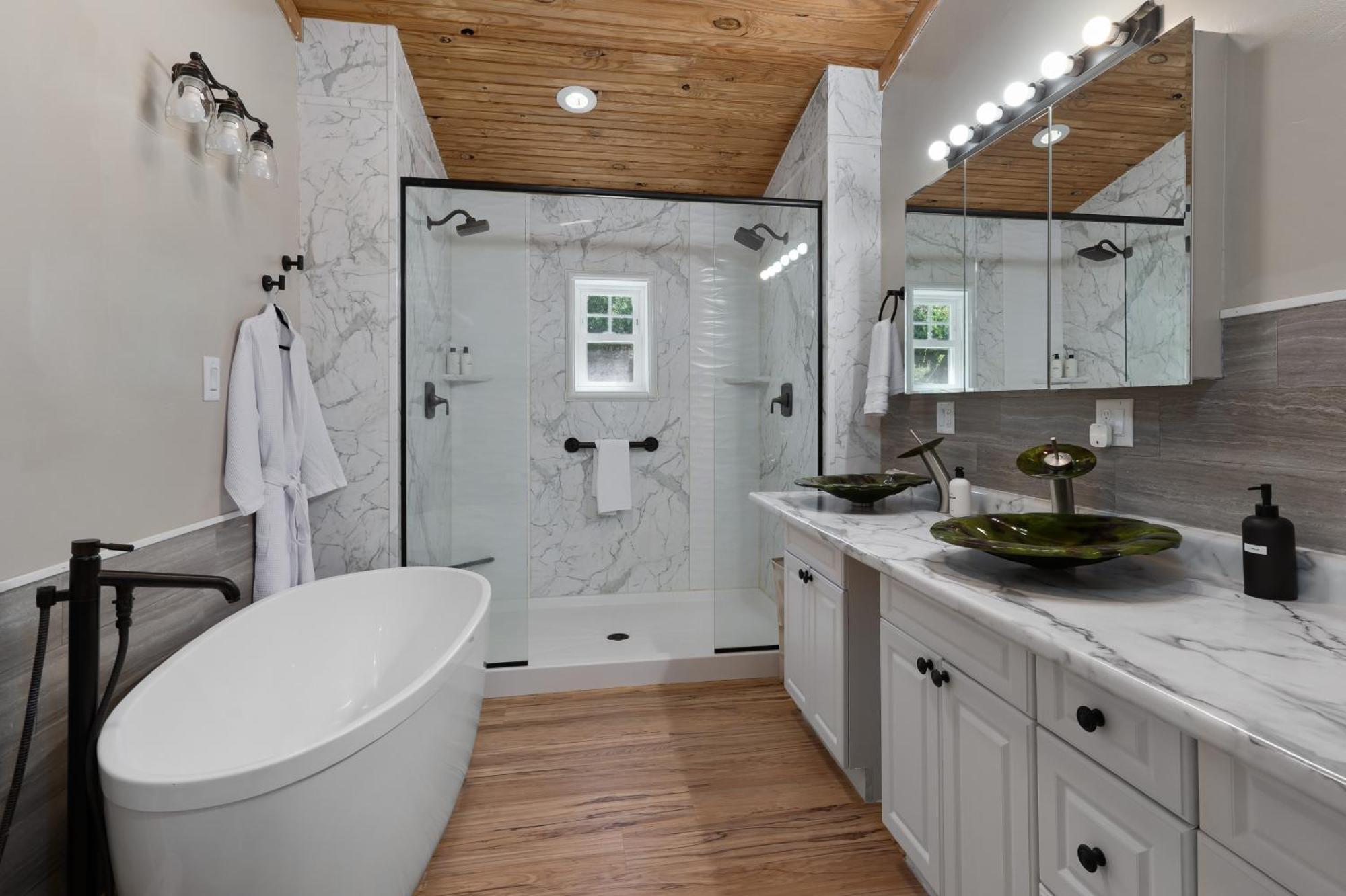 Spacious Cabin Near Hocking Hills And Caves With Hot Tub And Firepit Laurelville Eksteriør billede